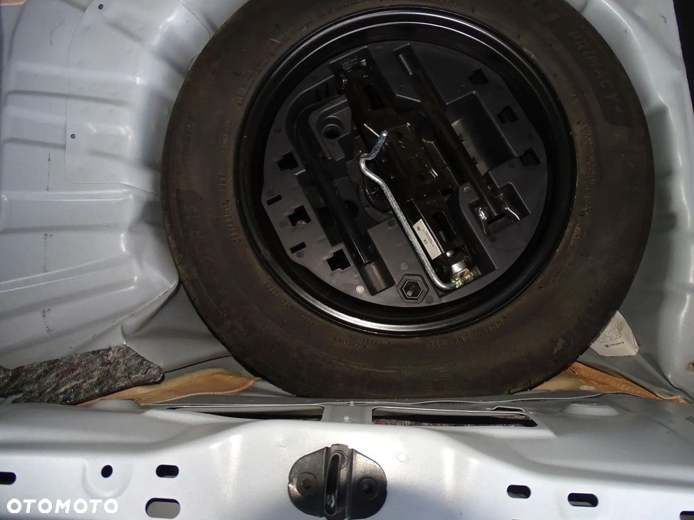 Renault Clio TCe 130 EDC GPF INTENS - 27