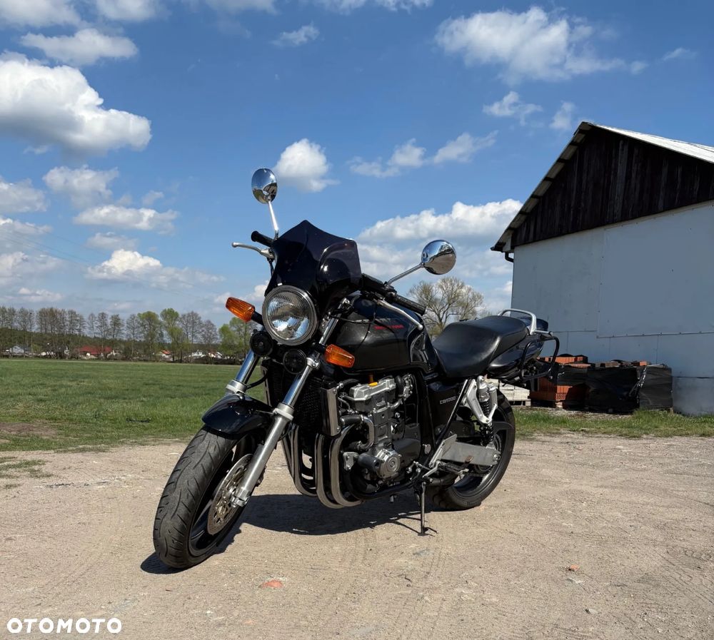 Honda CB - 1