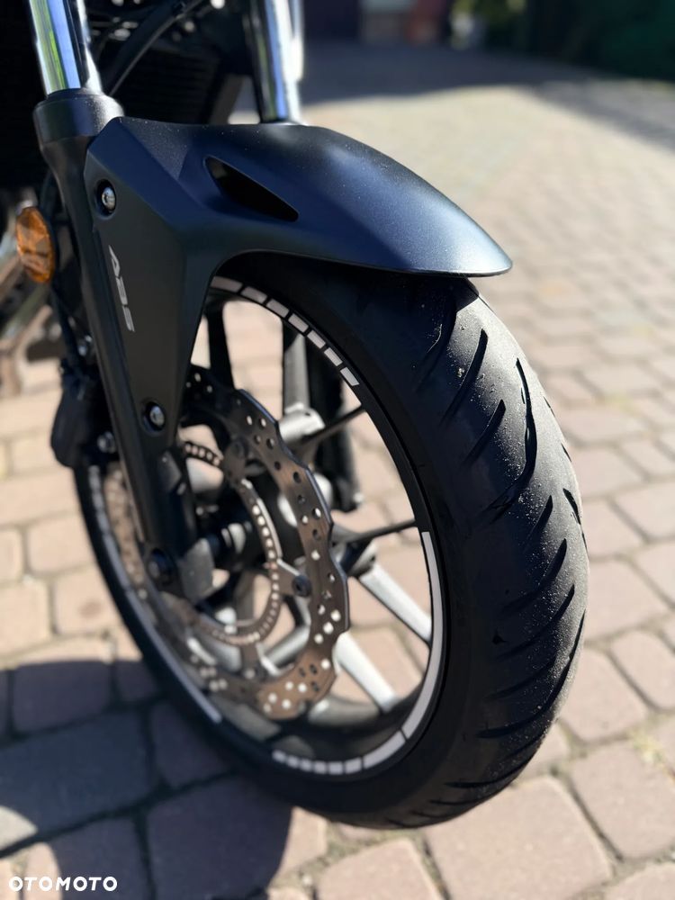 Honda CB - 2