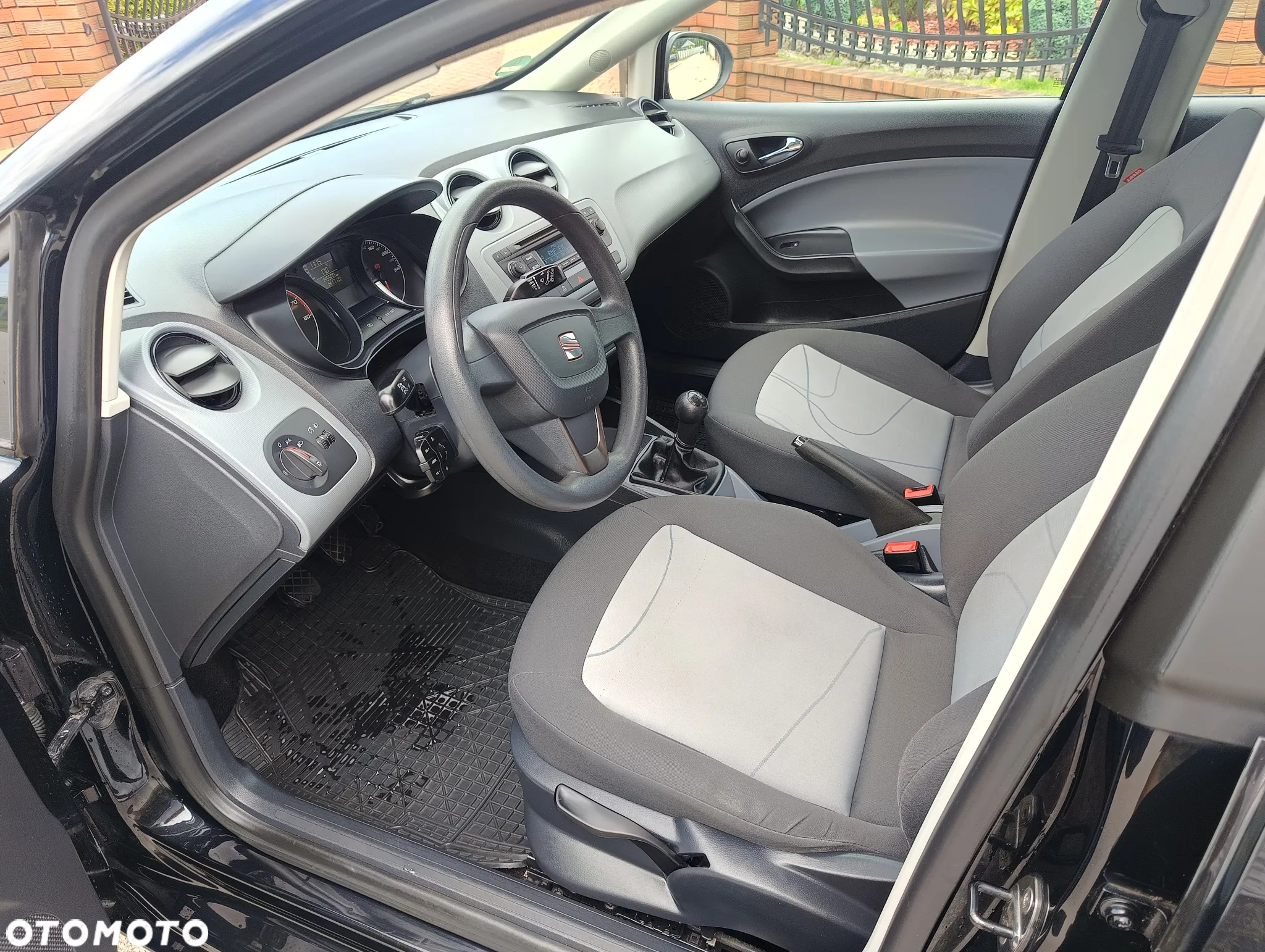 Seat Ibiza 1.4 16V Reference - 11