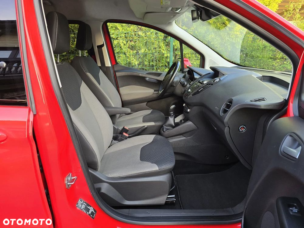 Ford Tourneo Courier 1.0 EcoBoost Titanium - 31