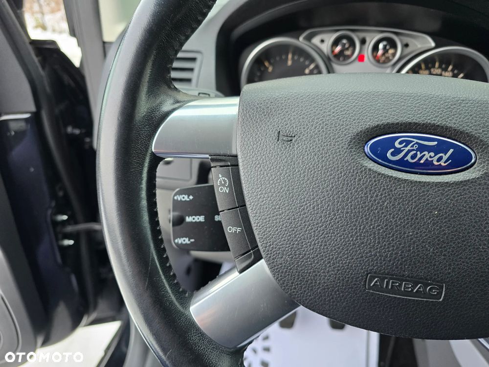 Ford Kuga 2.0 TDCi 2x4 Trend - 29