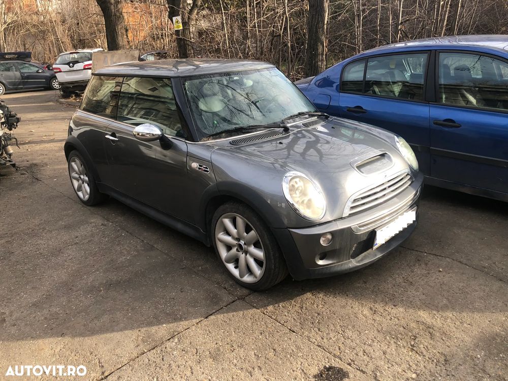 Dezmembrez Mini Cooper S 2005 gri argintiu - 2