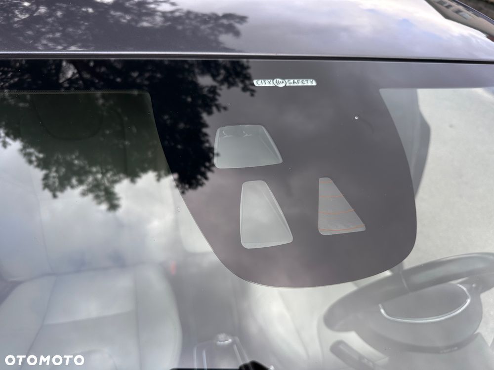 Volvo V40 D2 Summum - 34