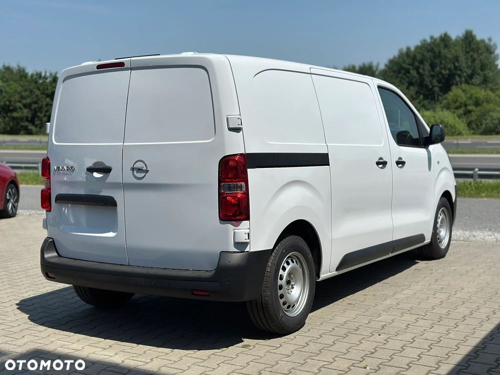 Opel Vivaro Furgon M Diesel 2.2 150 KM Manual - 9
