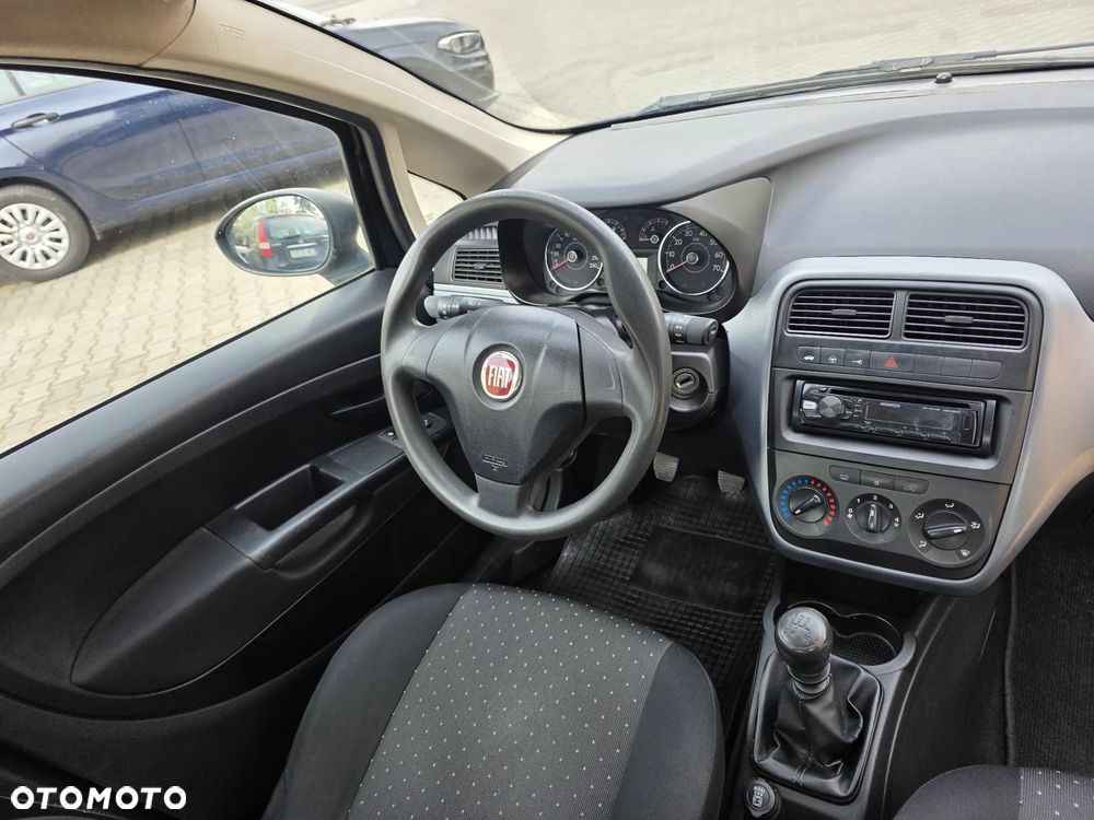 Fiat Grande Punto - 13
