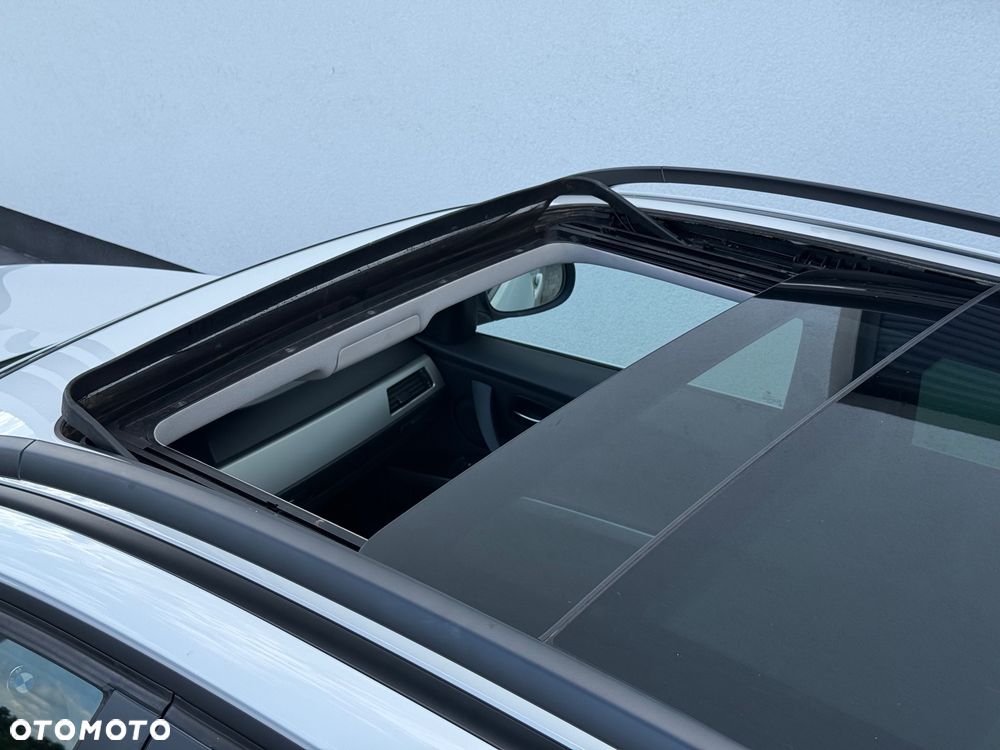 BMW Seria 3 318d DPF - 38