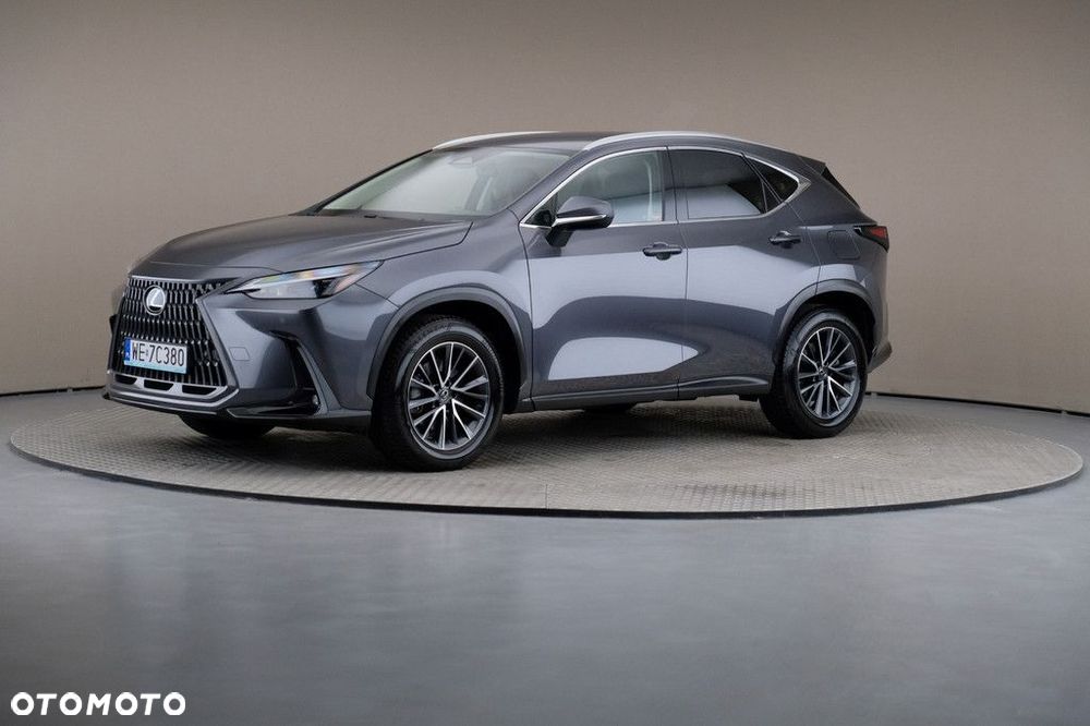 Lexus NX - 1
