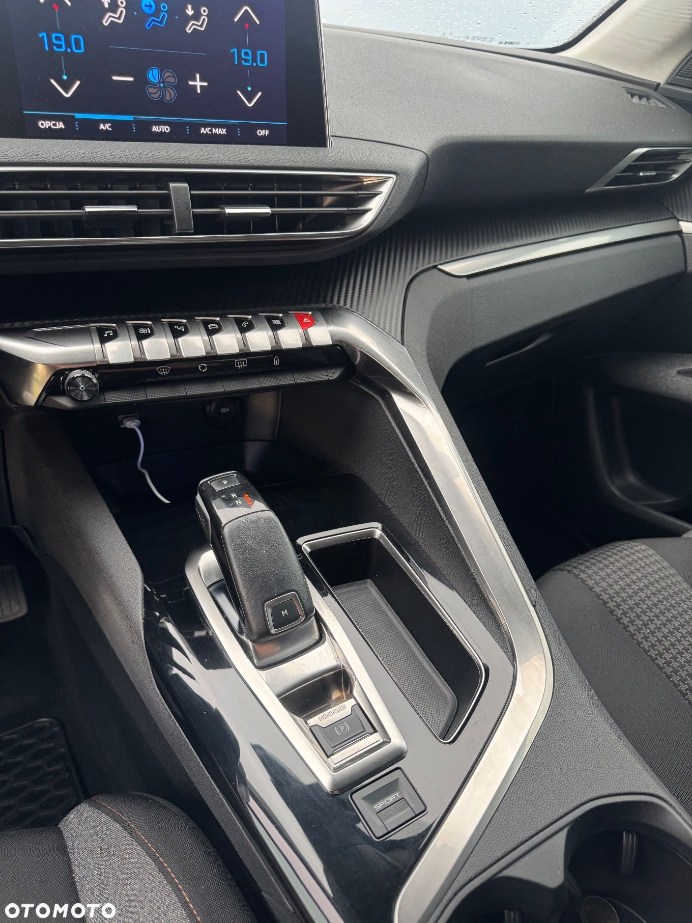 Peugeot 3008 - 11