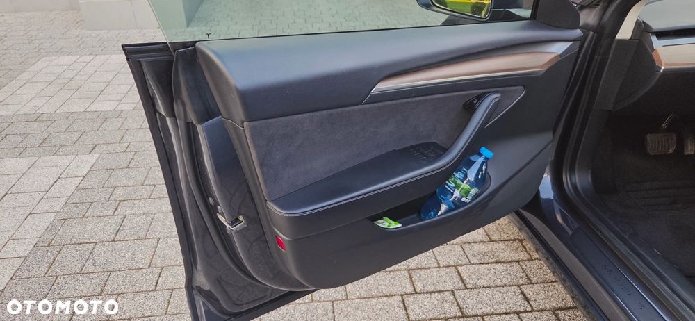 Tesla Model 3 Langstreckenbatterie Allradantrieb Dual Motor - 6