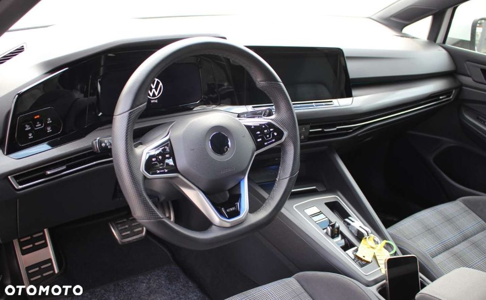 Volkswagen Golf - 12