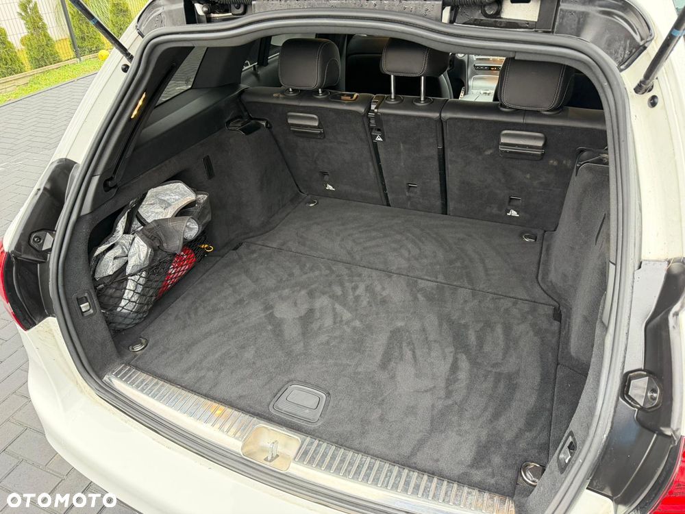 Mercedes-Benz Klasa C 220 d 9G-TRONIC - 21