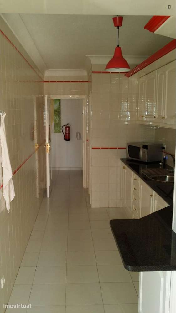 Apartamento com 3 quartos - localizado em Portimao - Grande imagem: 4/23