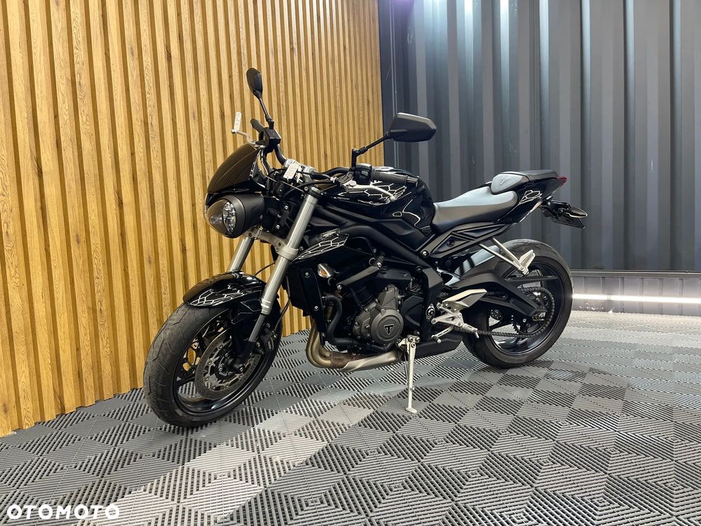 Triumph Street Triple - 2