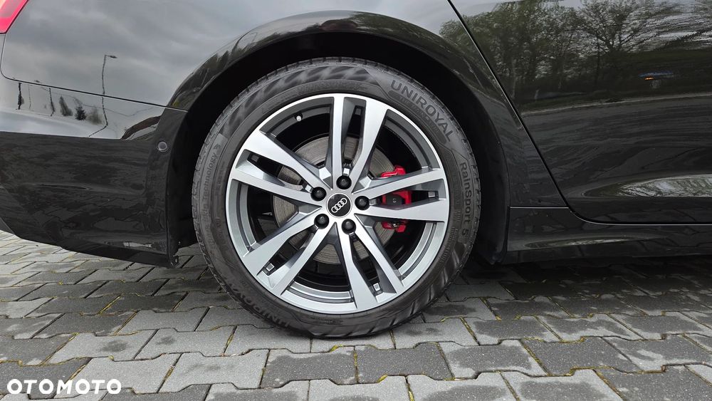 Audi A6 Avant 55 TFSI e quattro S tronic S line - 32