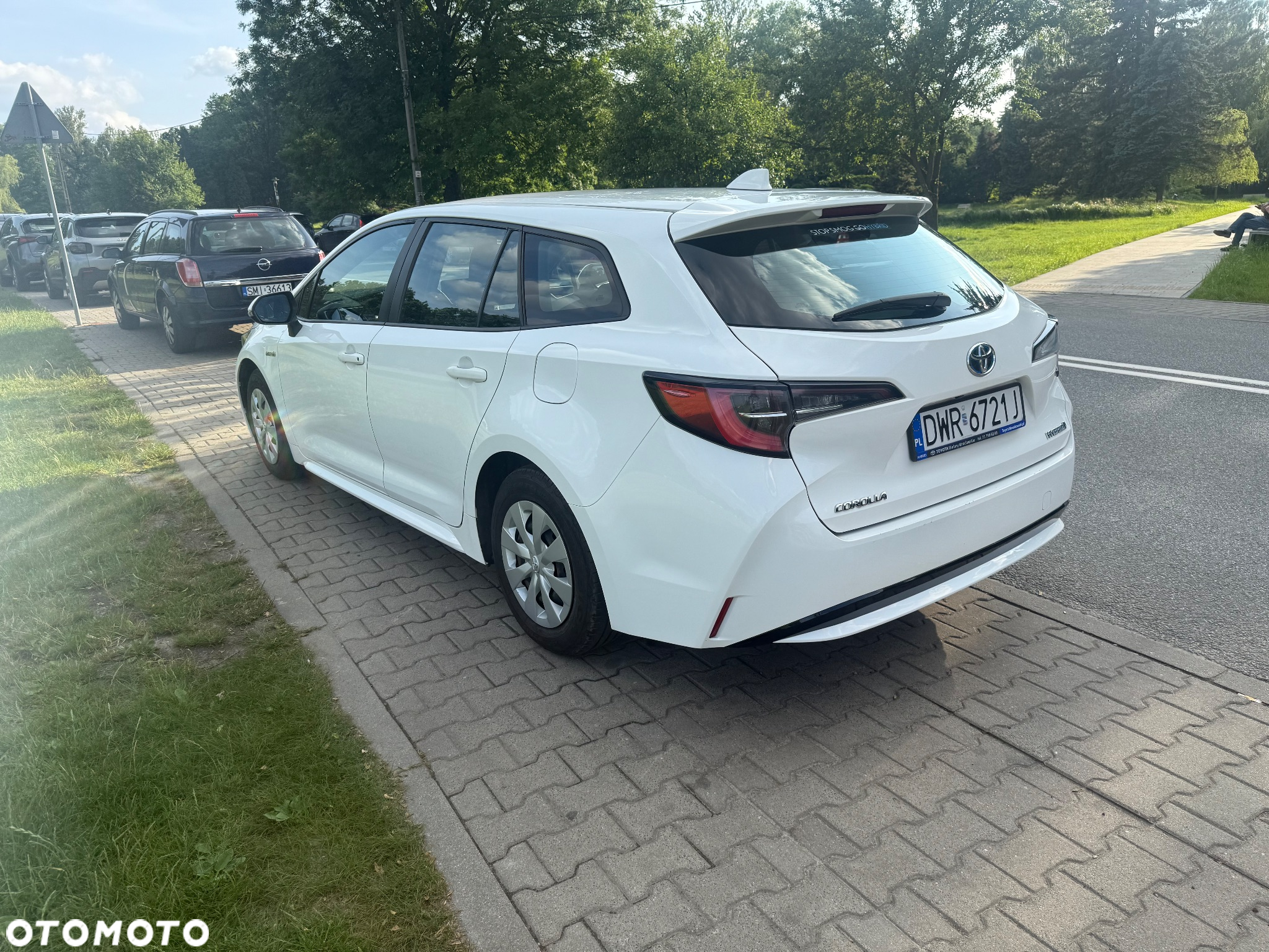 Toyota Corolla 1.8 Hybrid Active - 9
