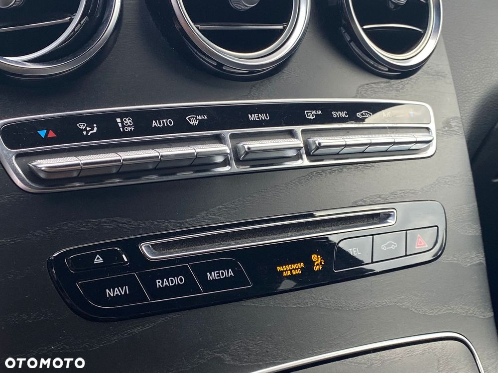 Mercedes-Benz GLC - 18