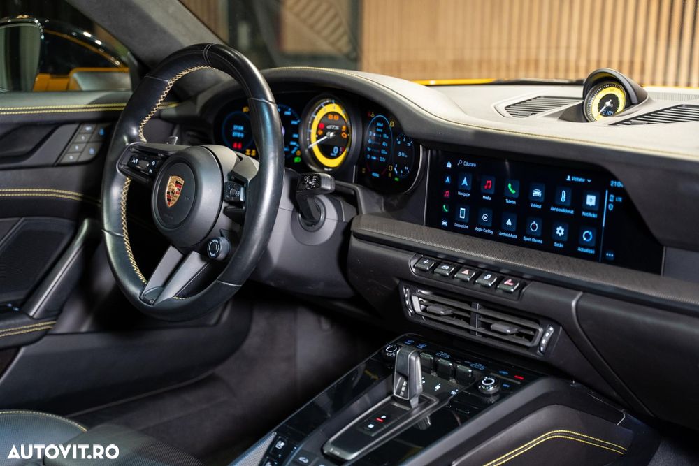 Porsche 911 - 34
