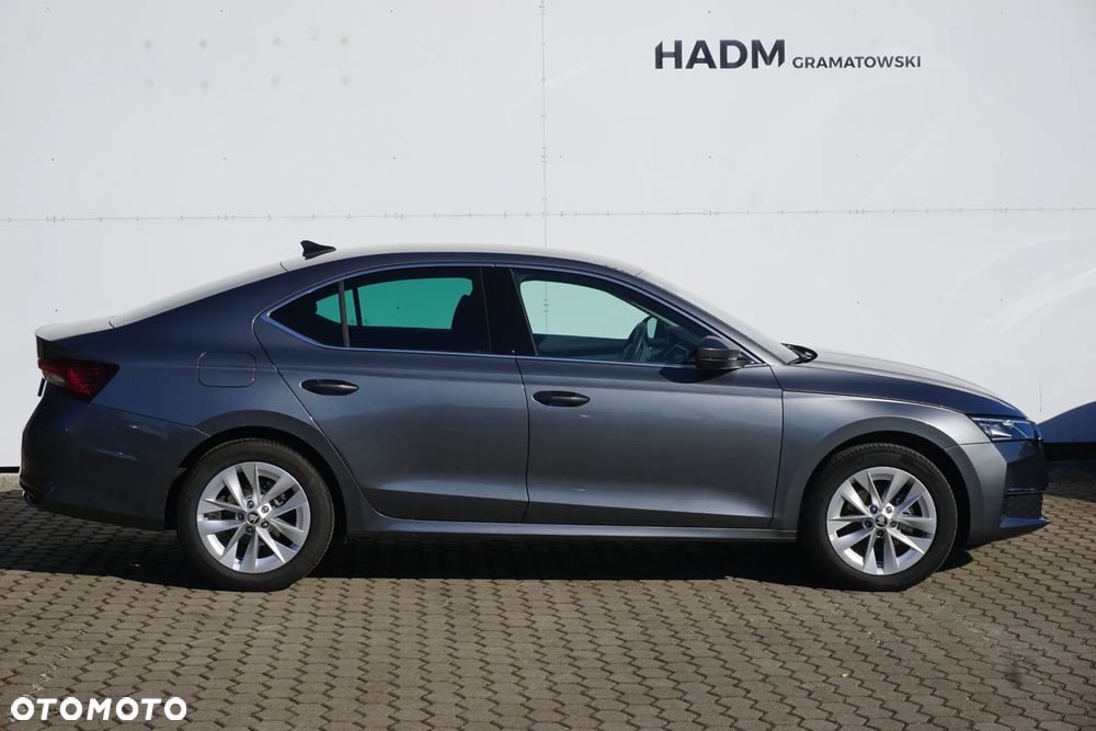 Skoda Octavia 1.5 TSI mHEV Selection DSG - 2