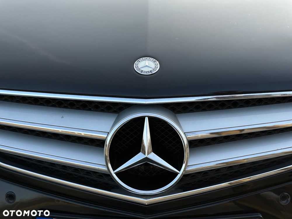 Mercedes-Benz Klasa E - 12