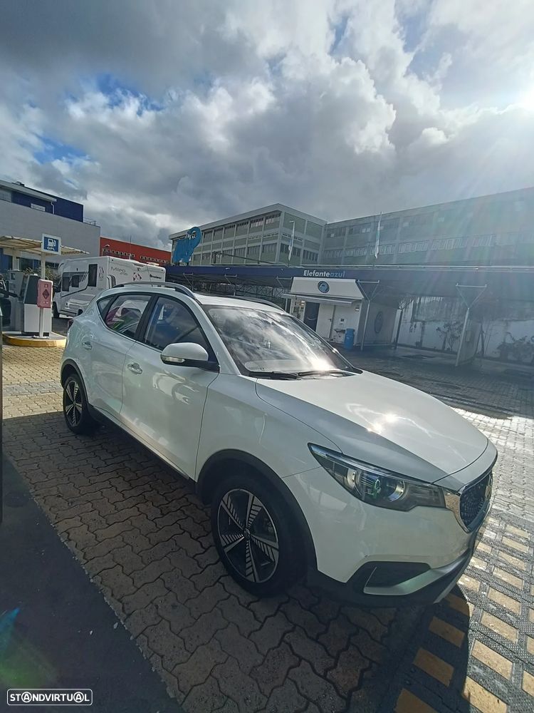 MG ZS Luxury - 4