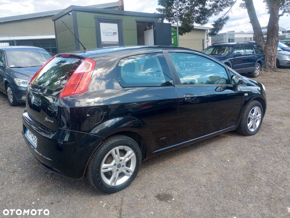 Fiat Grande Punto - 8