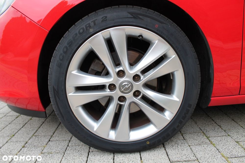 Opel Astra 1.6 Turbo Cosmo - 33