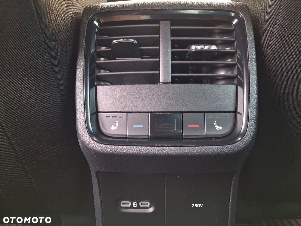 Skoda Octavia 2.0 TDI RS DSG - 14