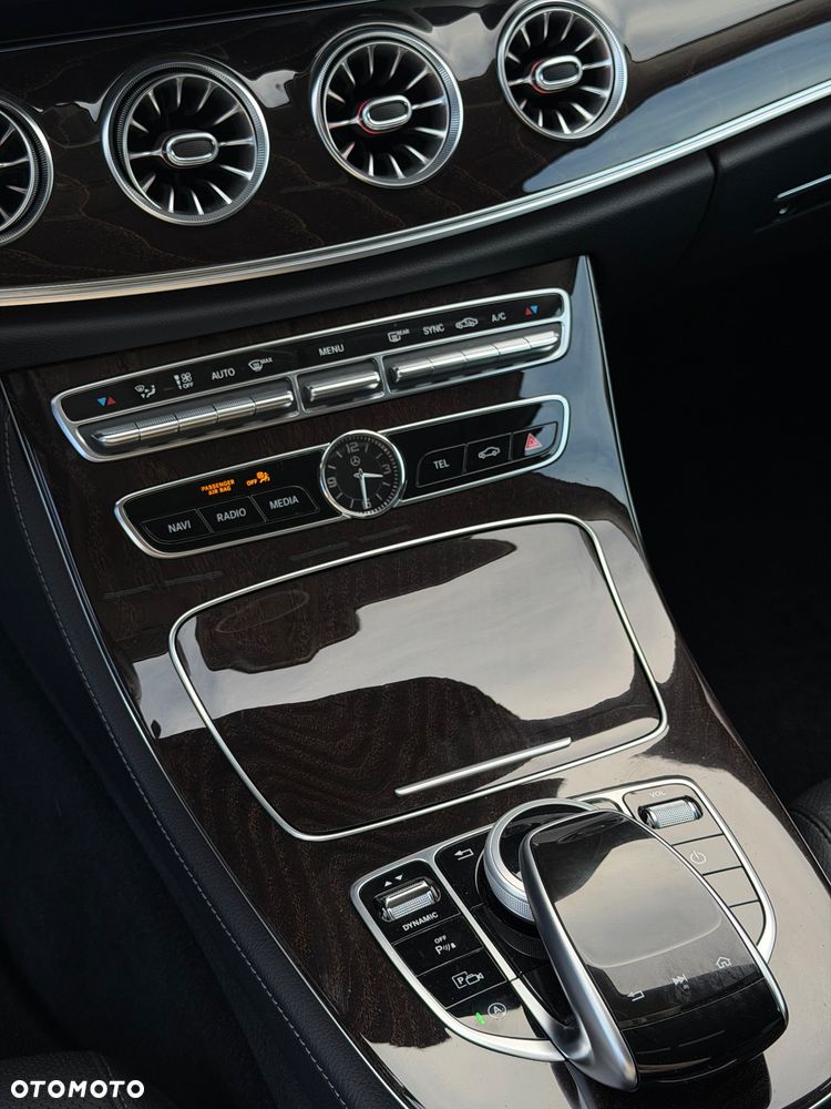 Mercedes-Benz CLS - 16