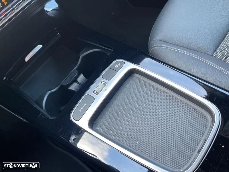 Mercedes-Benz A 200 Standard - 21