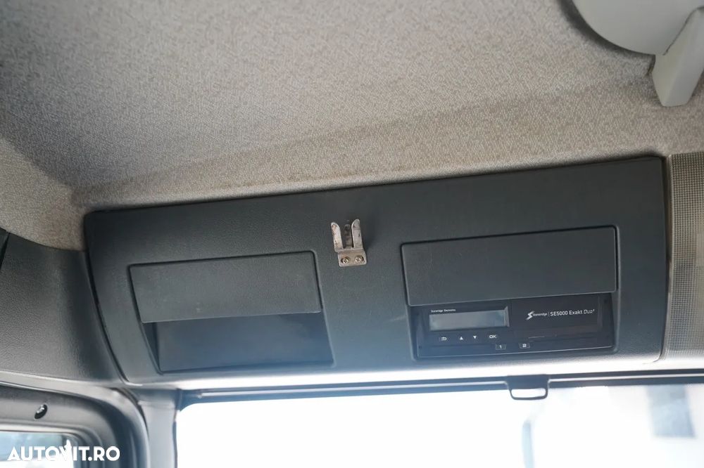 MAN TGS 41.440 / 8x8 / AUTOBASCULANTĂ CU BASCULARE PE SPATE - 5,9 M / CUTIE DE VITEZE MANUALĂ / - 34