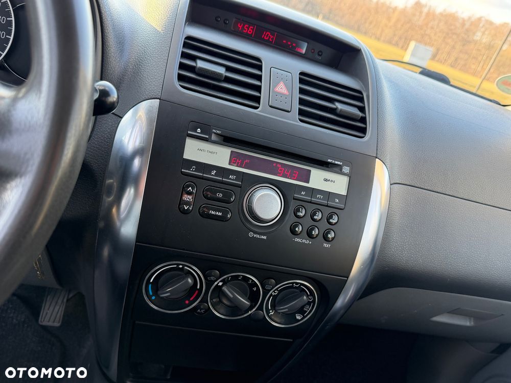 Suzuki SX4 1.9 DDiS DPF 4x4 Club - 29