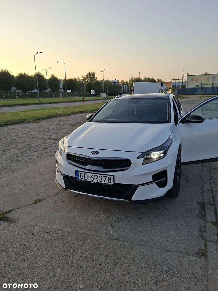 Kia XCeed 1.4 T-GDI L Business Line DCT - 3
