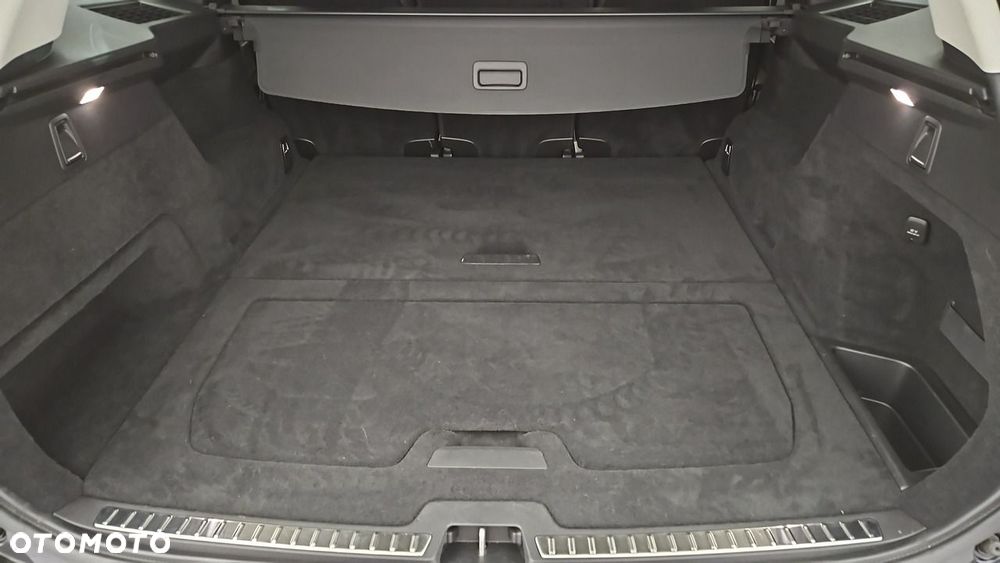 Volvo XC 90 B5 D AWD Plus Bright - 24