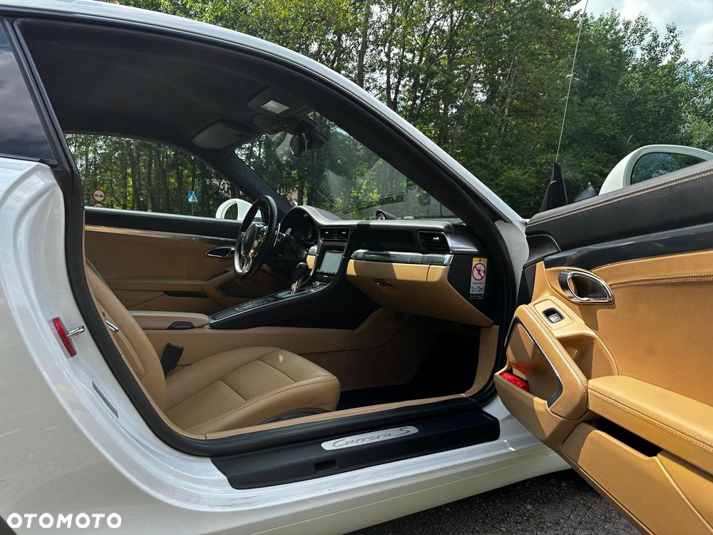 Porsche 911 Carrera S PDK - 15