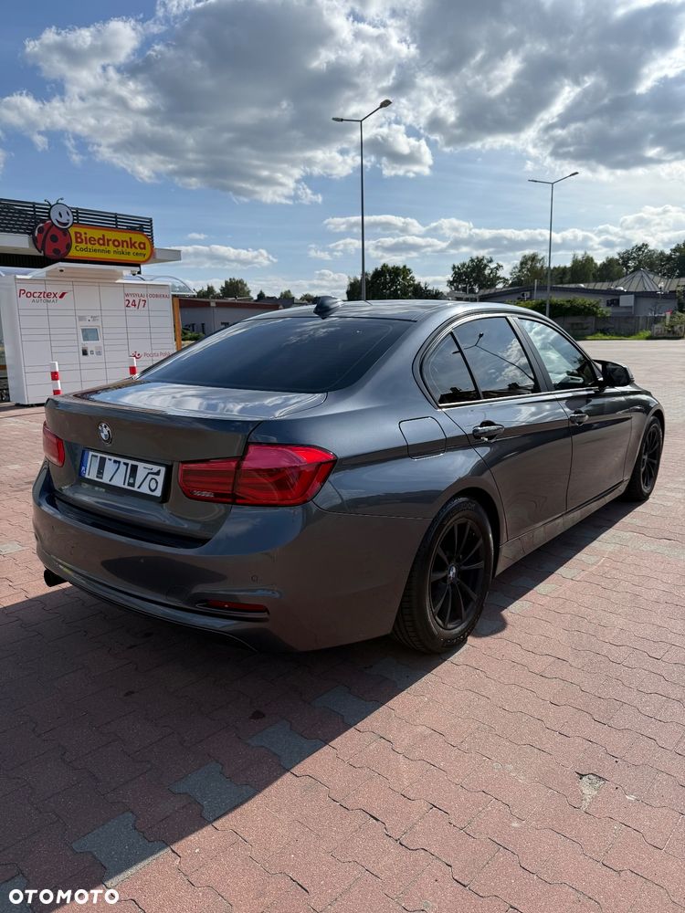 BMW Seria 3 318i Advantage - 3
