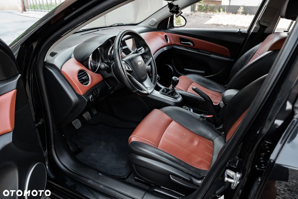 Chevrolet Cruze - 14