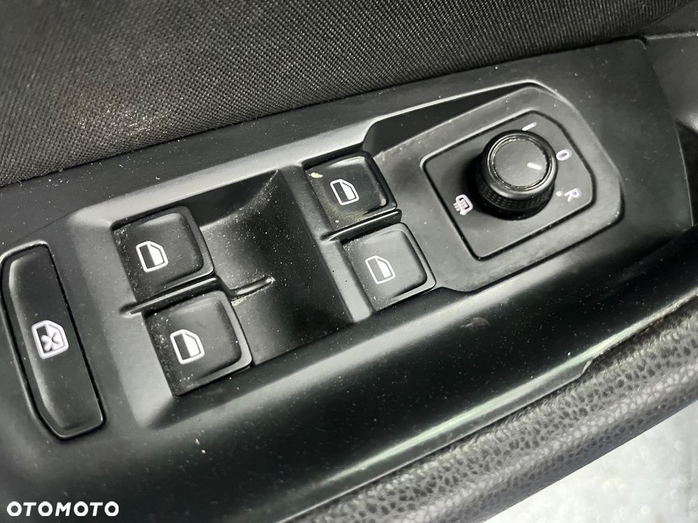 Volkswagen Passat - 27