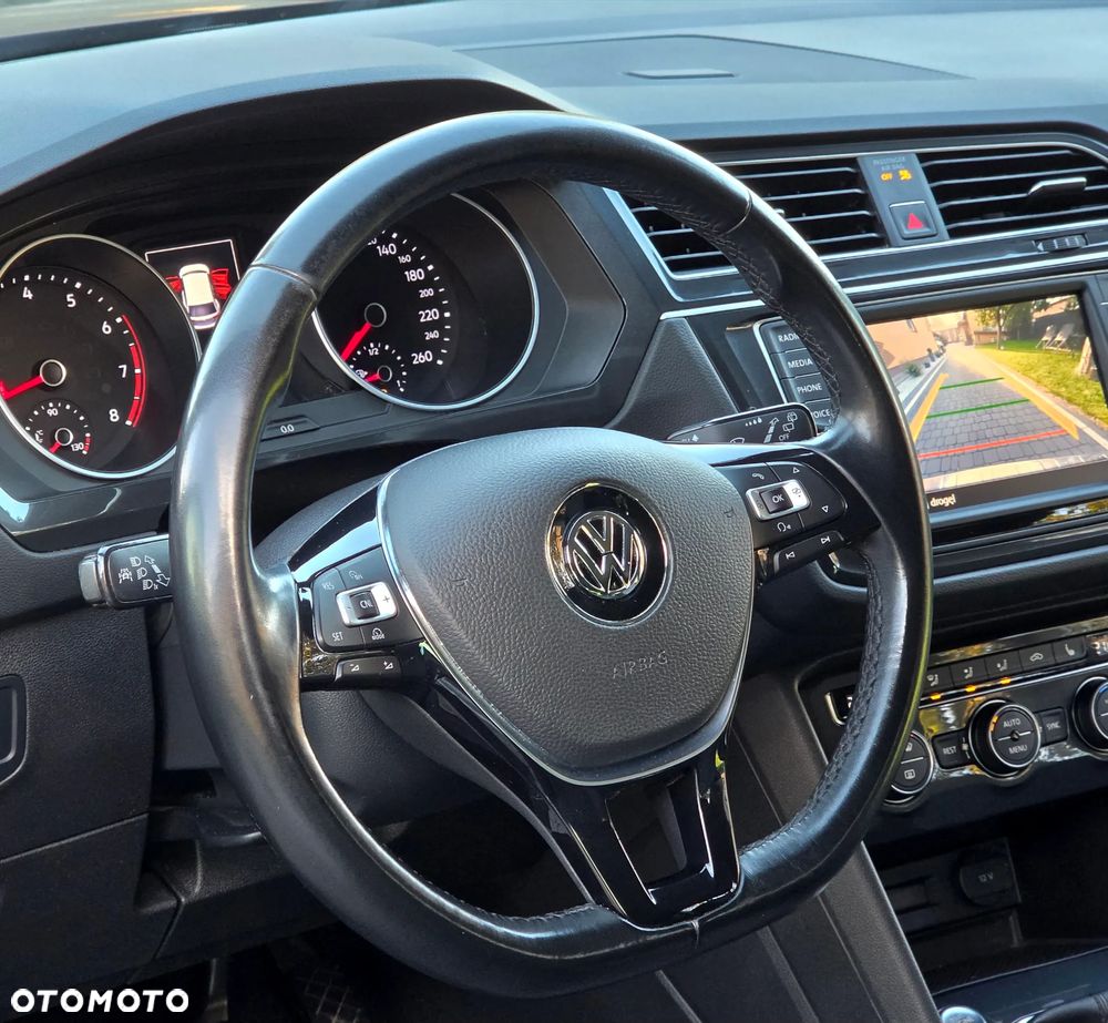 Volkswagen Tiguan 1.4 TSI BMT ACT Comfortline - 25