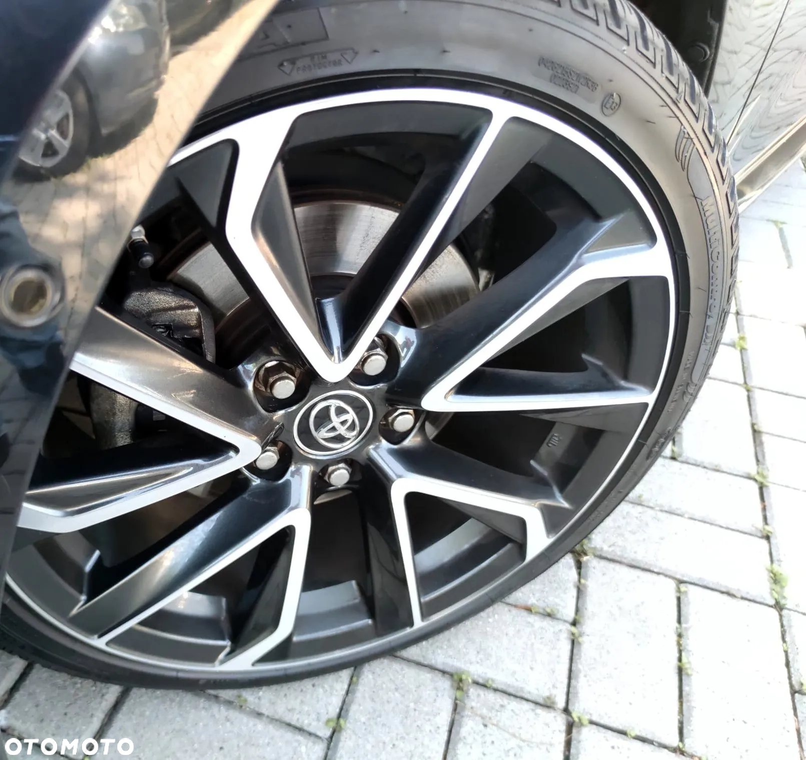 Toyota Corolla 2.0 Hybrid Executive - 14