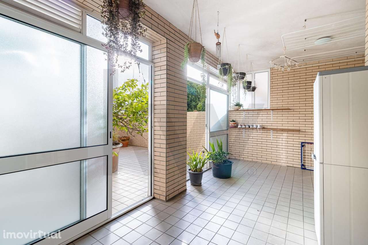 Apartamento T2 com terraço, ar condicionado e garagem - Grande imagem: 3/24