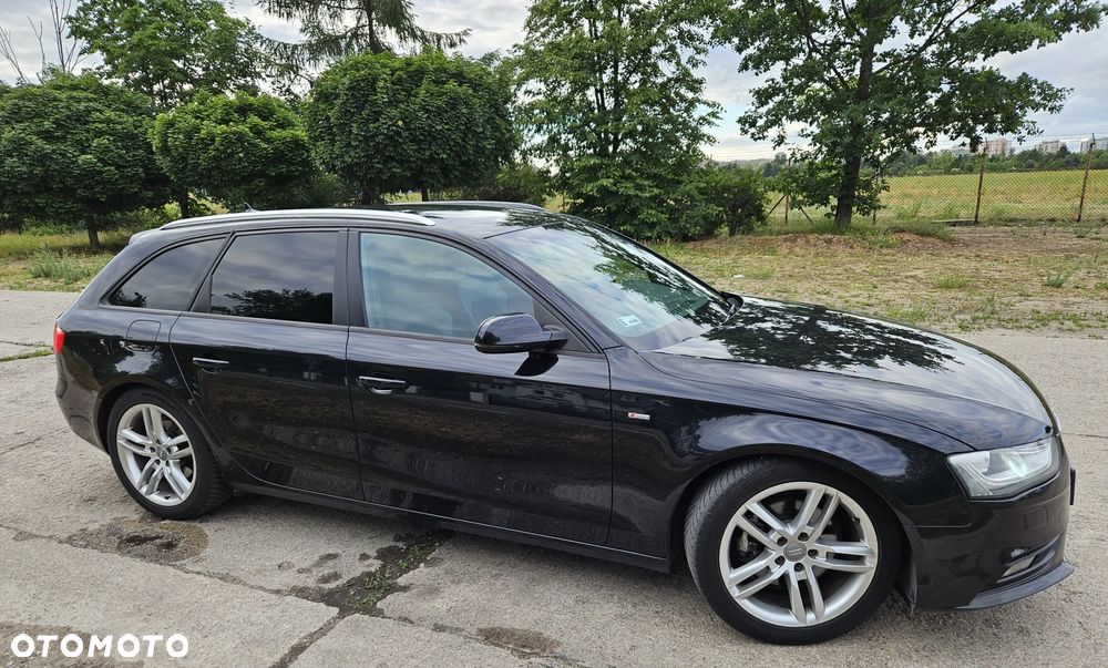 Audi A4 Avant 2.0 TDI DPF multitronic S line Sportpaket - 4