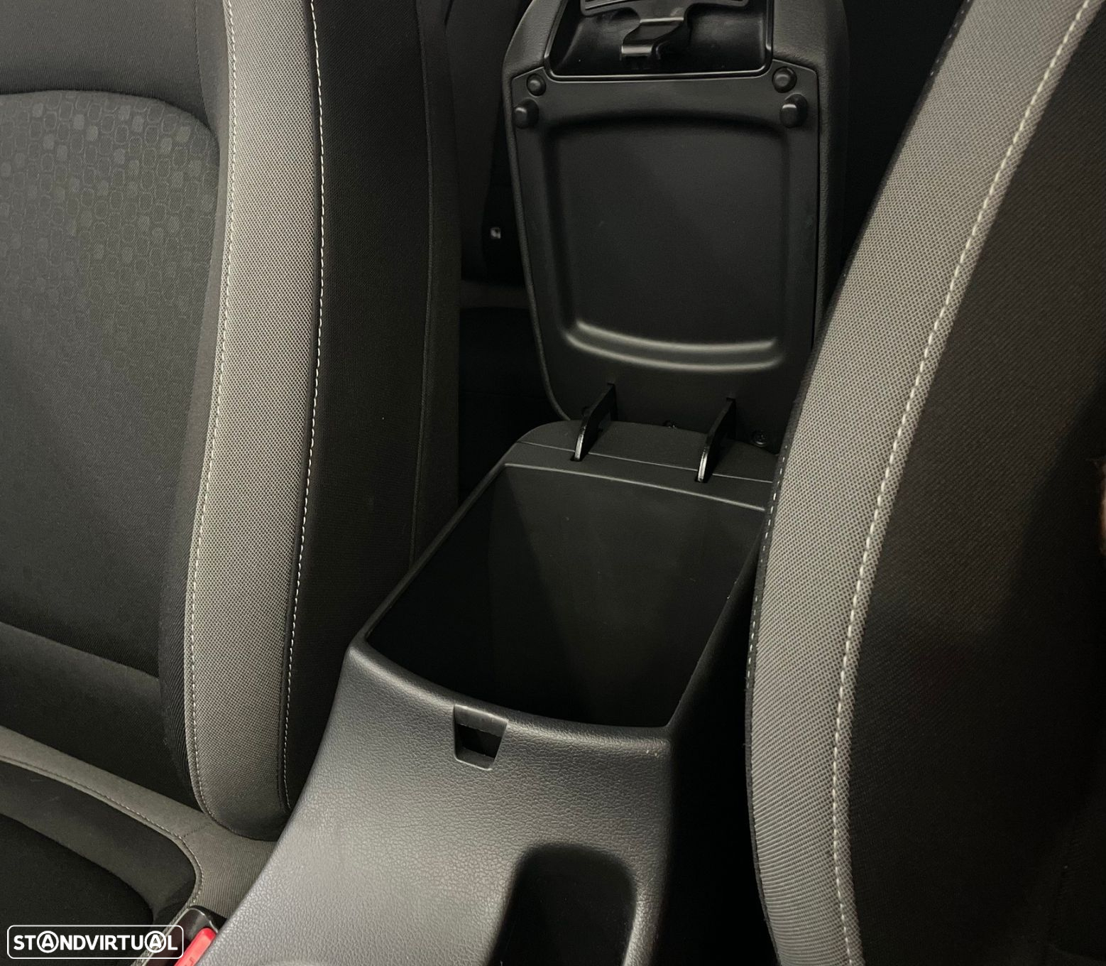 Hyundai Kauai 1.6 GDi HEV Premium - 50