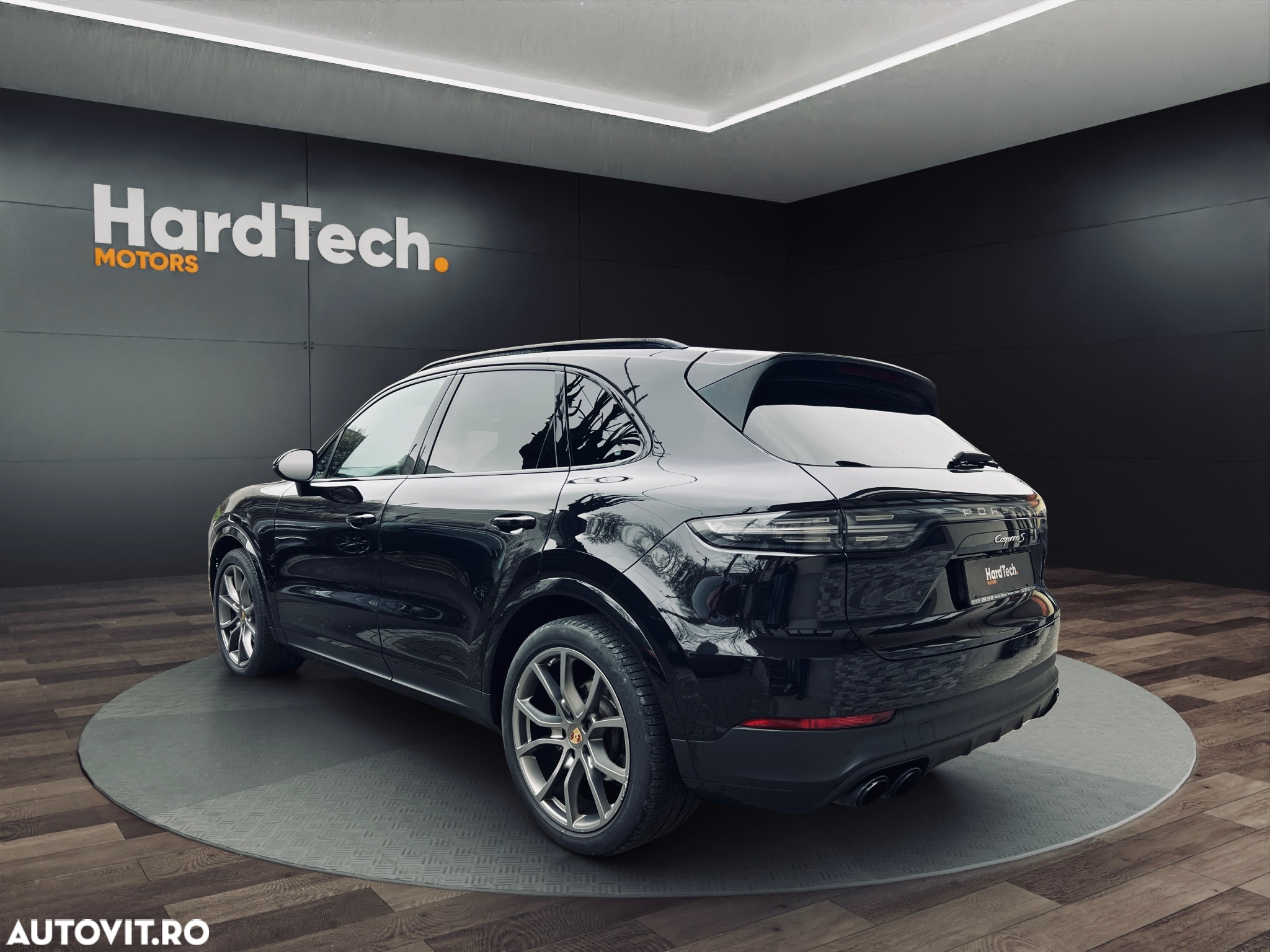 Porsche Cayenne - 8
