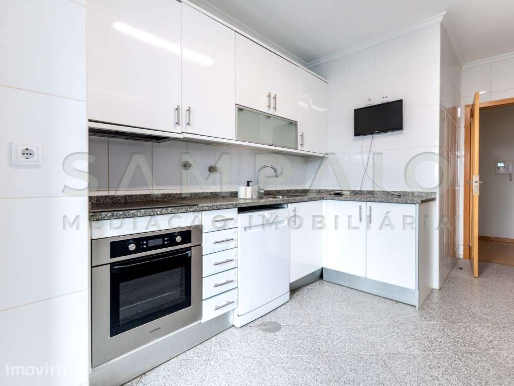 Apartamento T2 - Baguim do Monte - C/ Terraço! - Grande imagem: 5/29