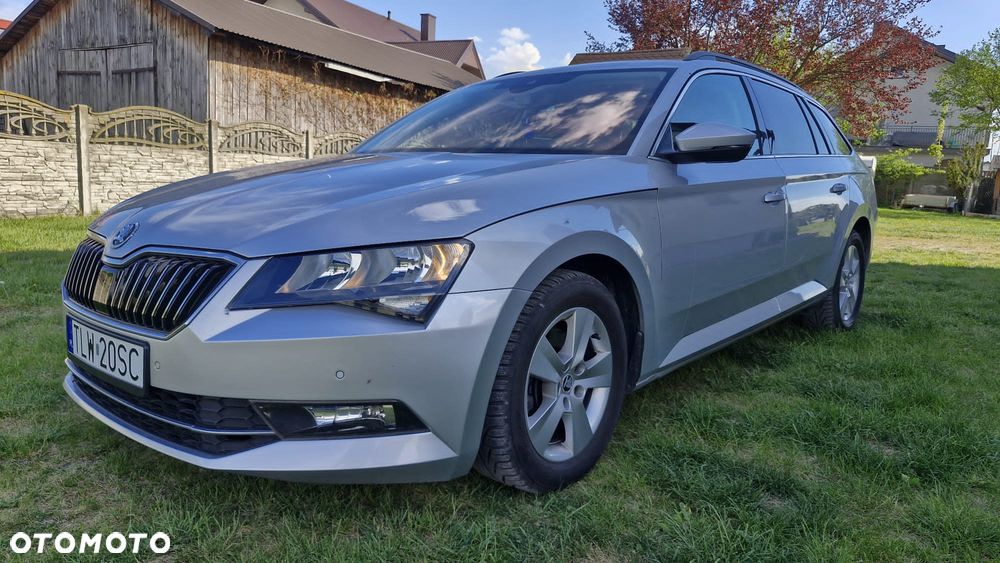 Skoda Superb 1.6 TDI DSG Ambition - 1