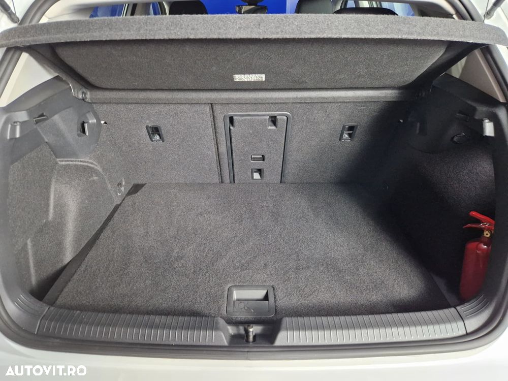 Volkswagen Golf 1.0 TSI Life - 26