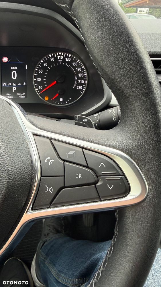 Renault Captur - 19