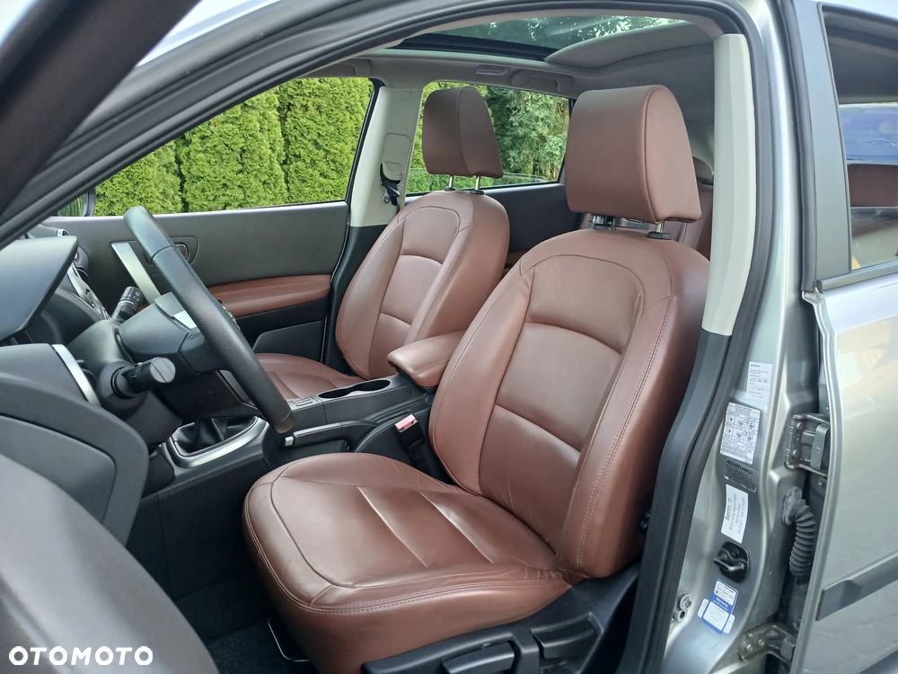 Nissan Qashqai 2.0 4x4 Tekna Pack - 17