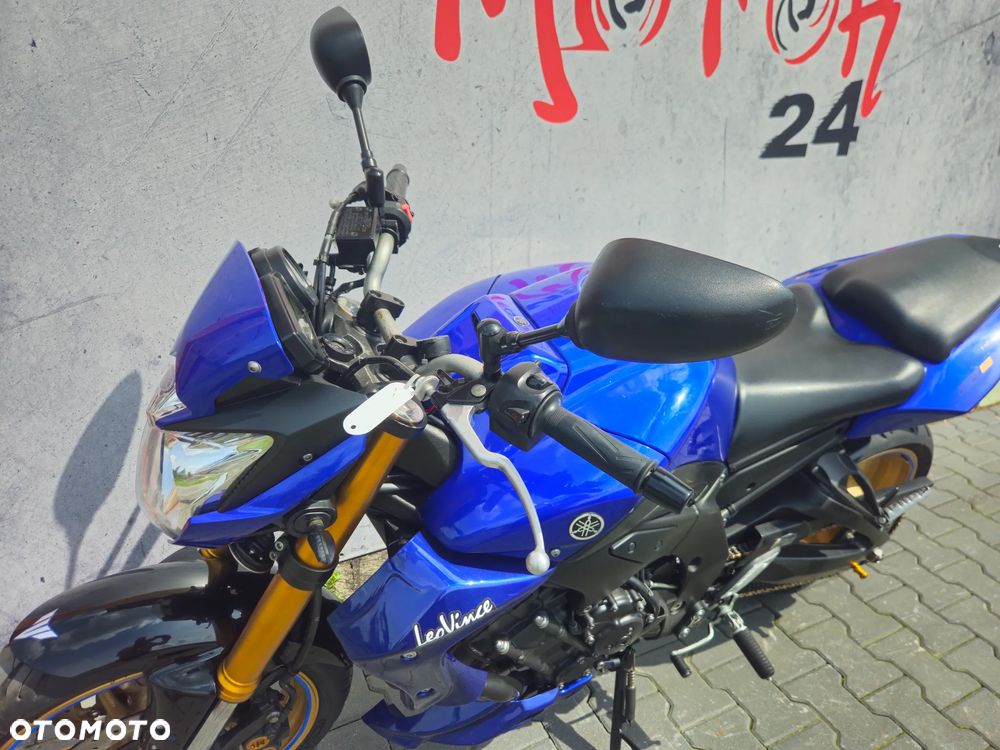 Yamaha FZ8 - 11
